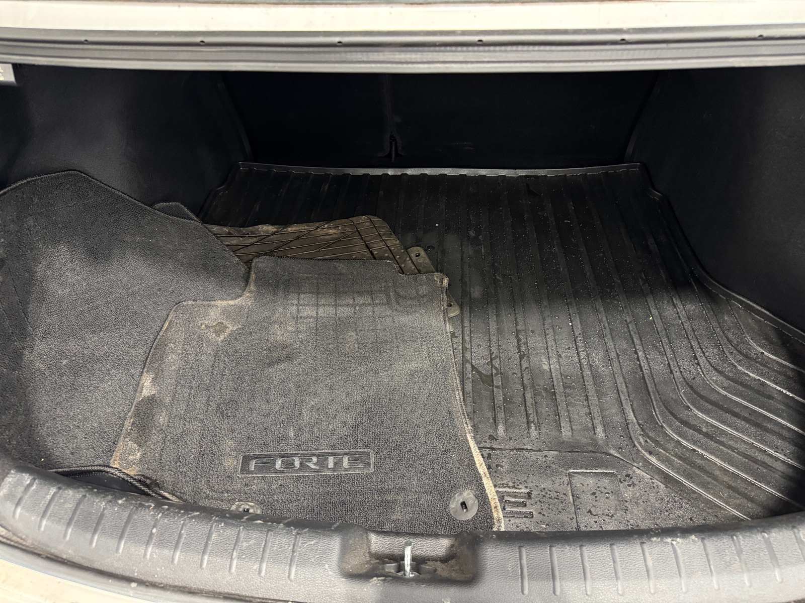 Thumbnail: 2023 Kia Forte - 7