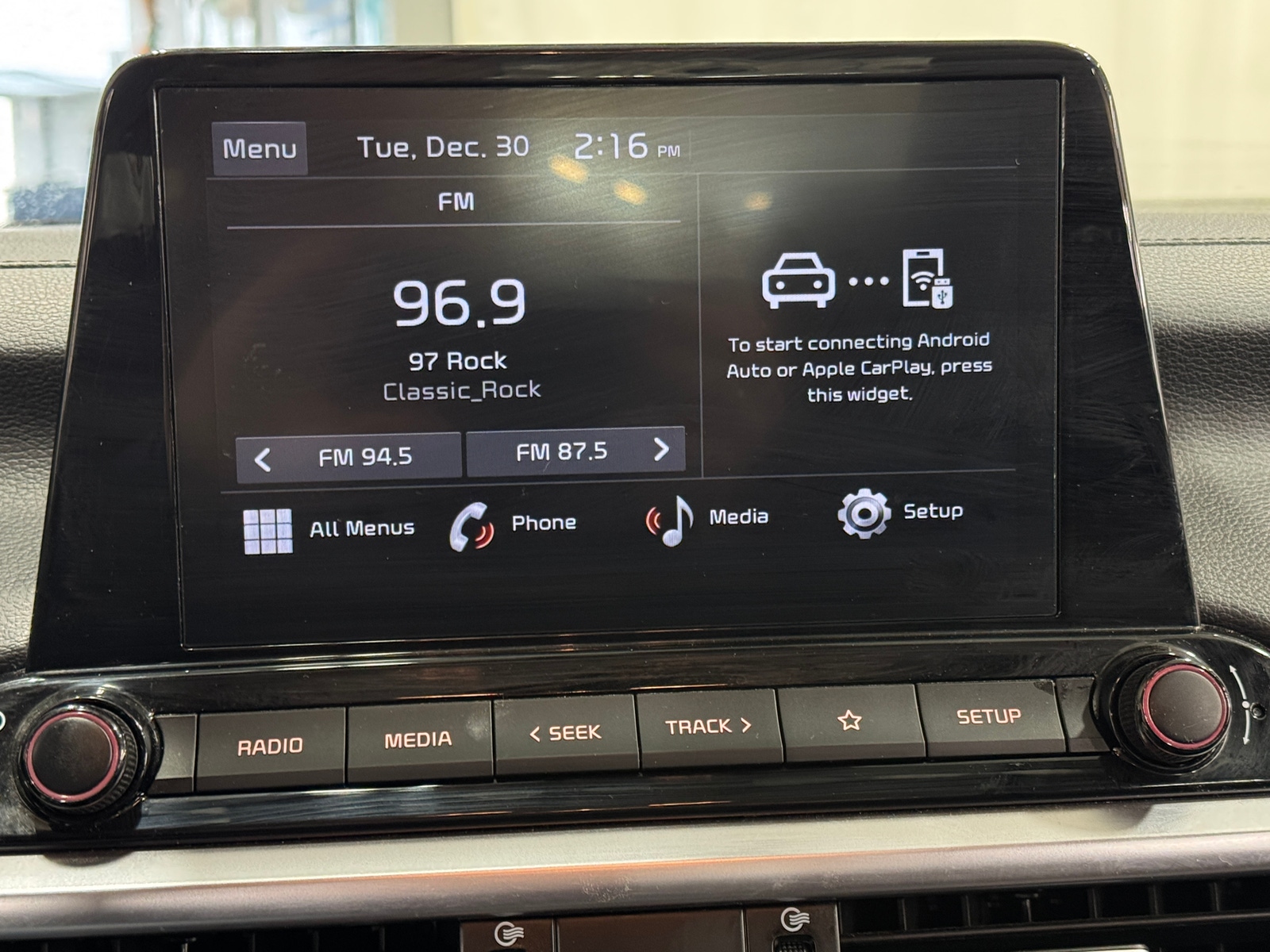 Thumbnail: 2023 Kia Forte - 4