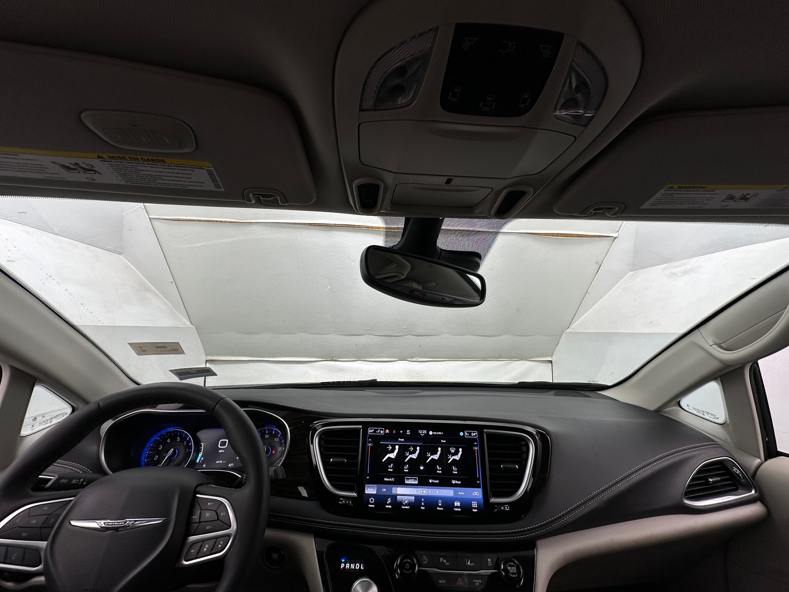 Thumbnail: 2024 Chrysler Pacifica - 2