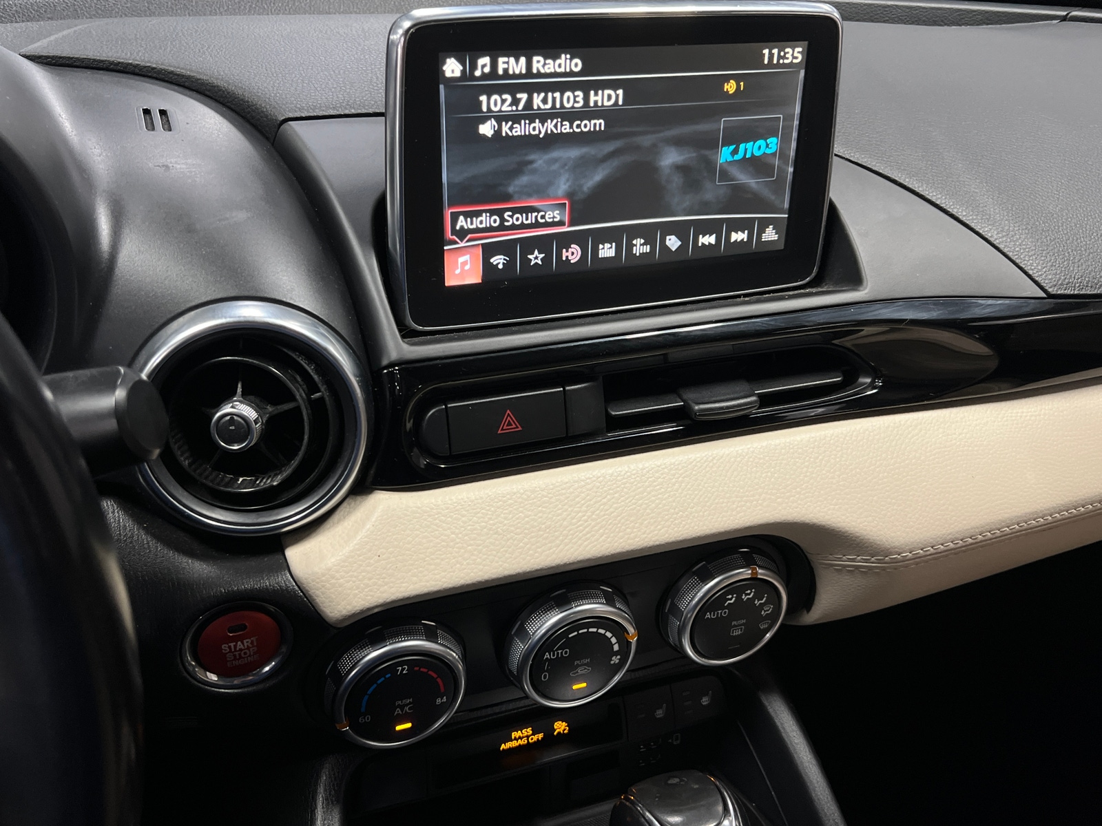 Thumbnail: 2018 Fiat 124 Spider - 3