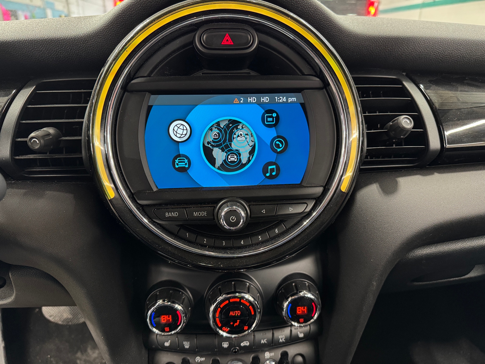 Thumbnail: 2019 MINI Cooper Hardtop - 3