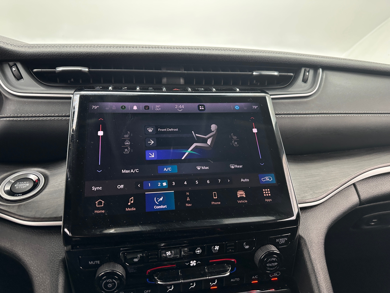 Thumbnail: 2023 Jeep Grand Cherokee - 4