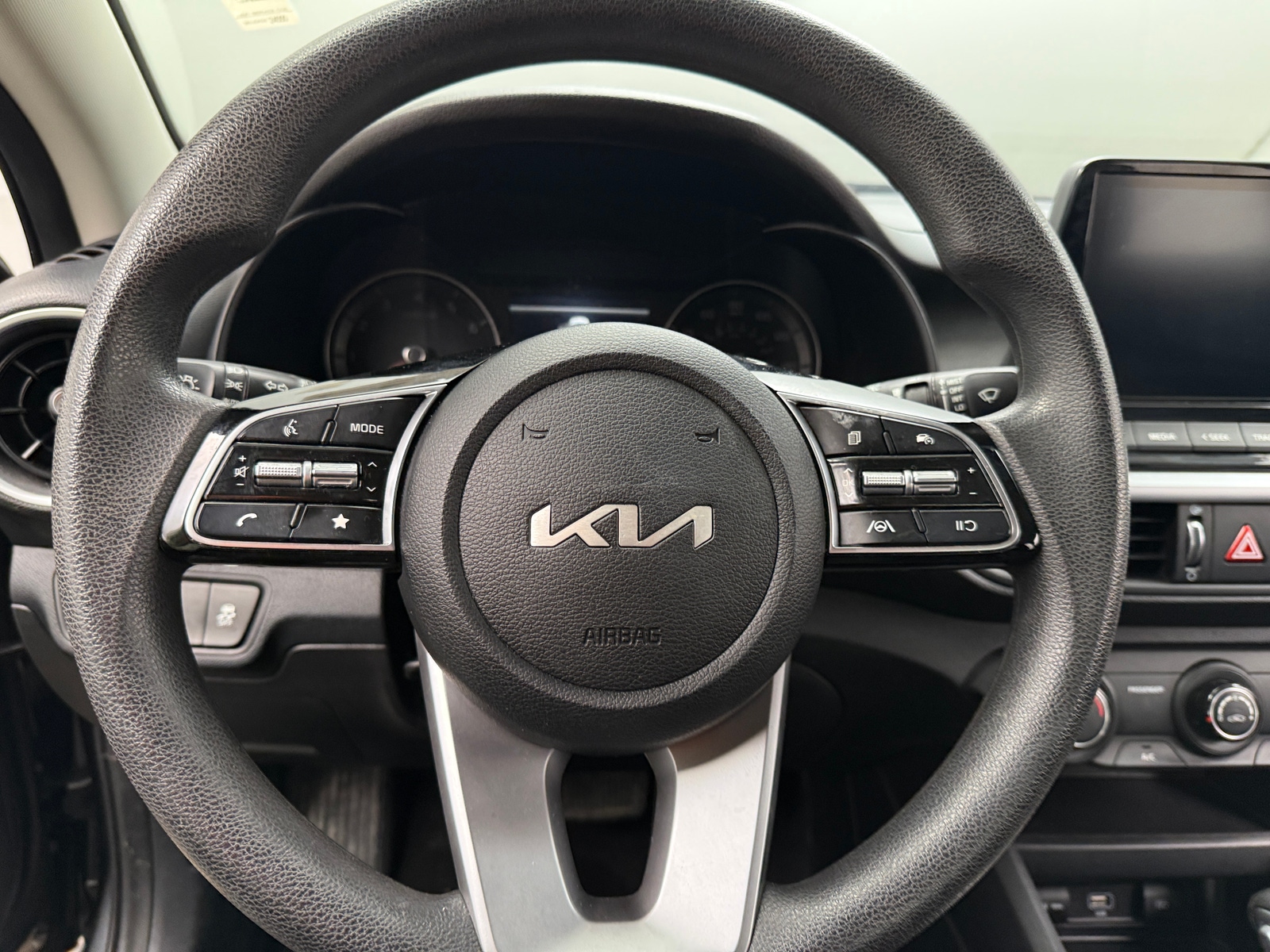 Thumbnail: 2024 Kia Forte - 5