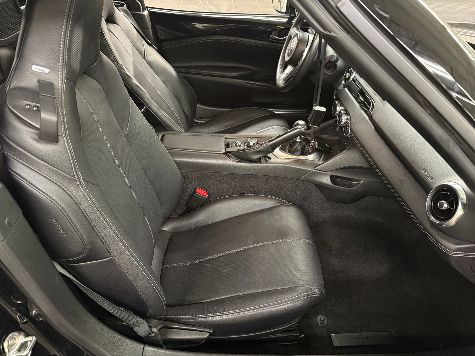 Thumbnail: 2023 Mazda MX-5 Miata - 2