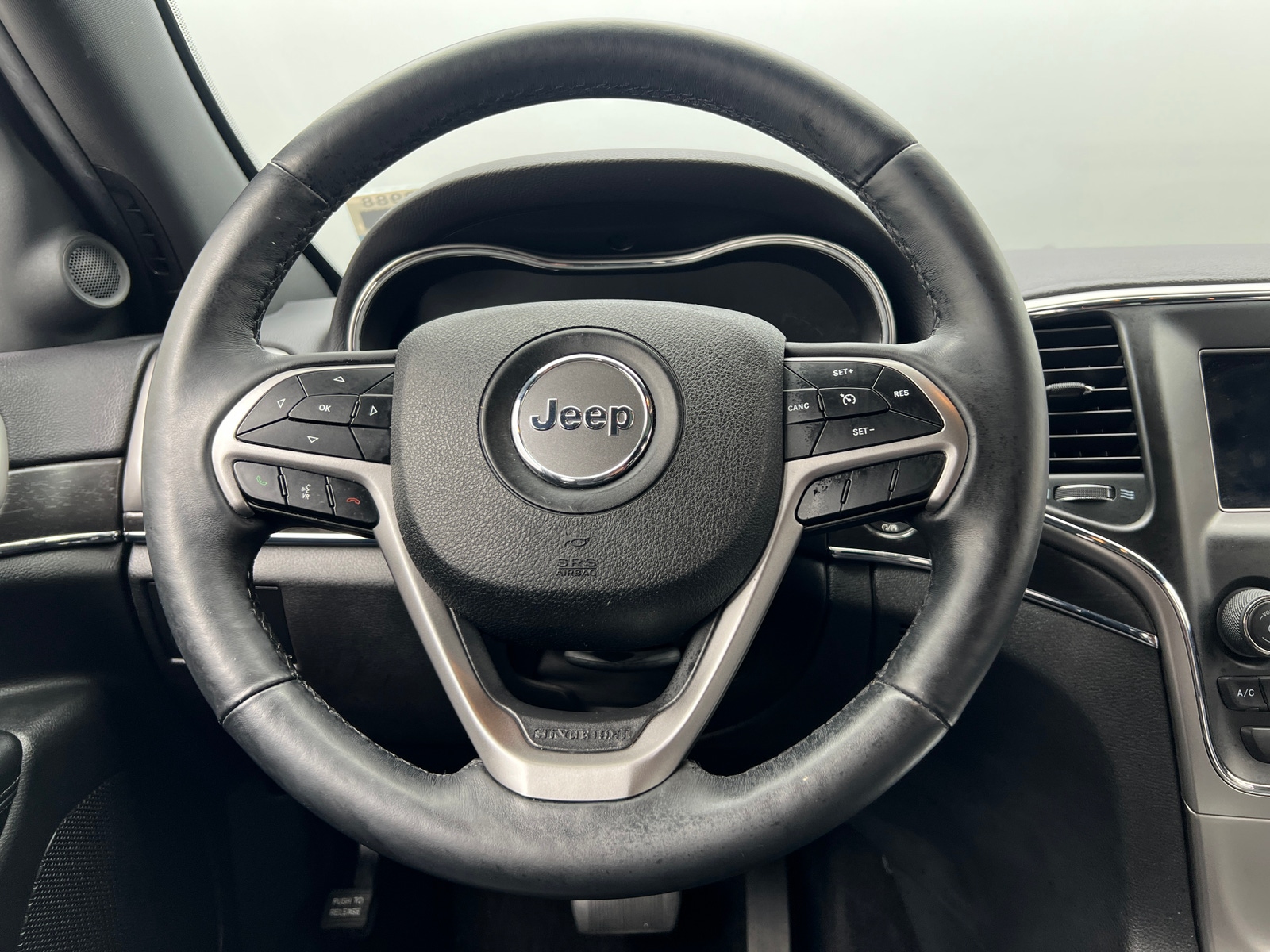 Thumbnail: 2018 Jeep Grand Cherokee - 4