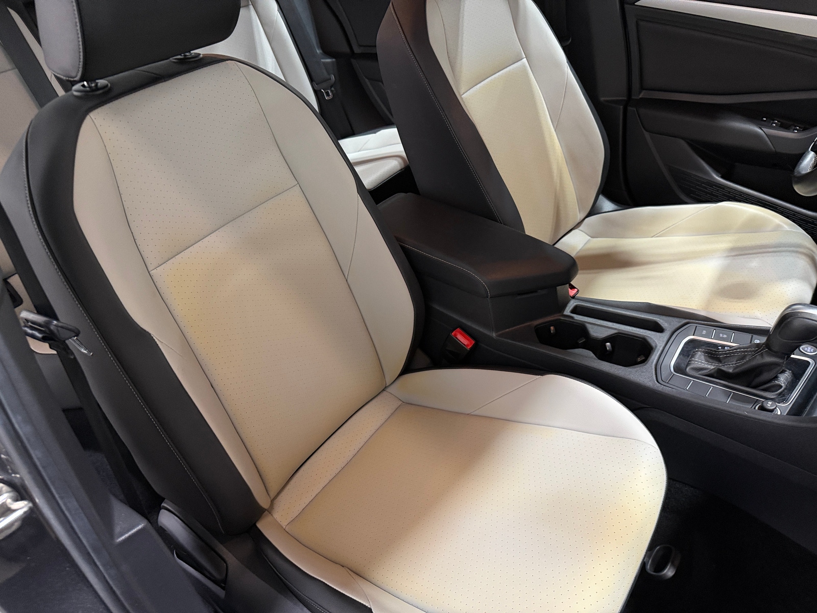 Thumbnail: 2021 Volkswagen Jetta - 2