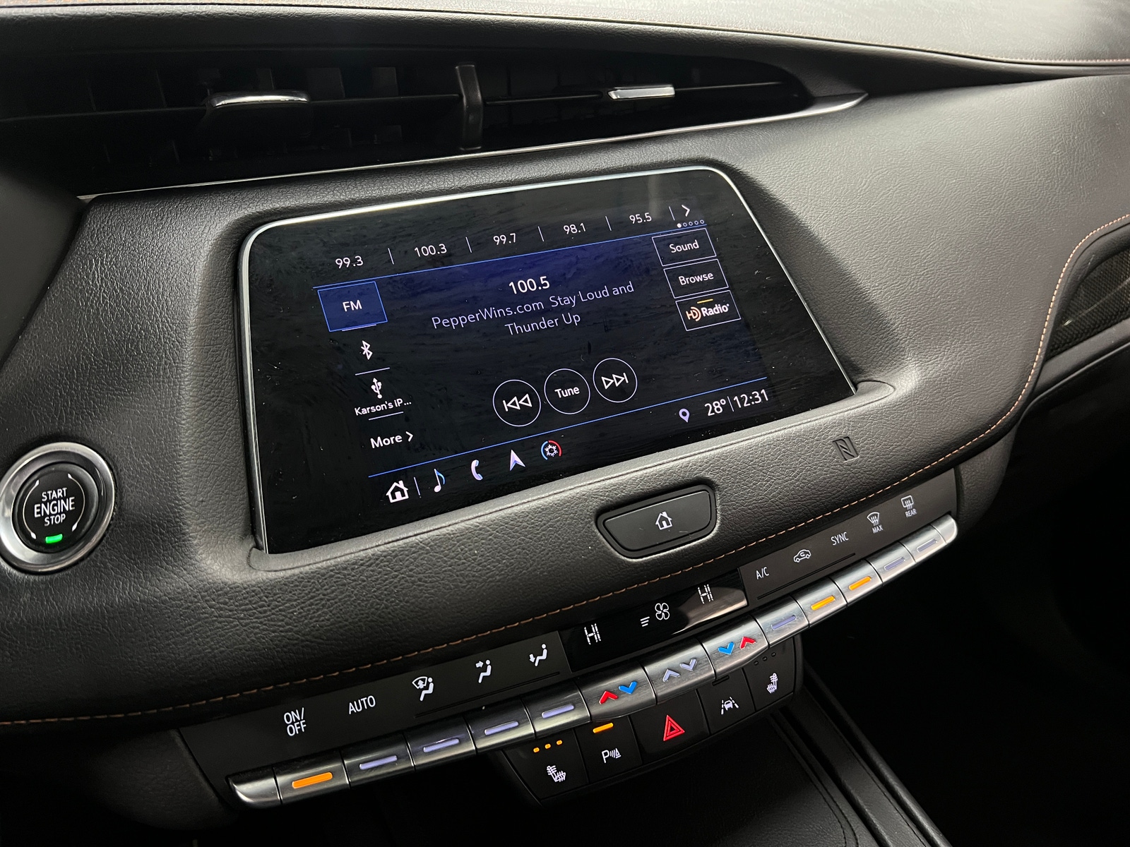 Thumbnail: 2019 Cadillac XT4 - 3