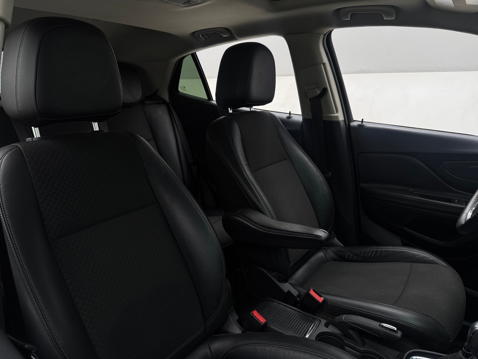 Thumbnail: 2017 Buick Encore - 2