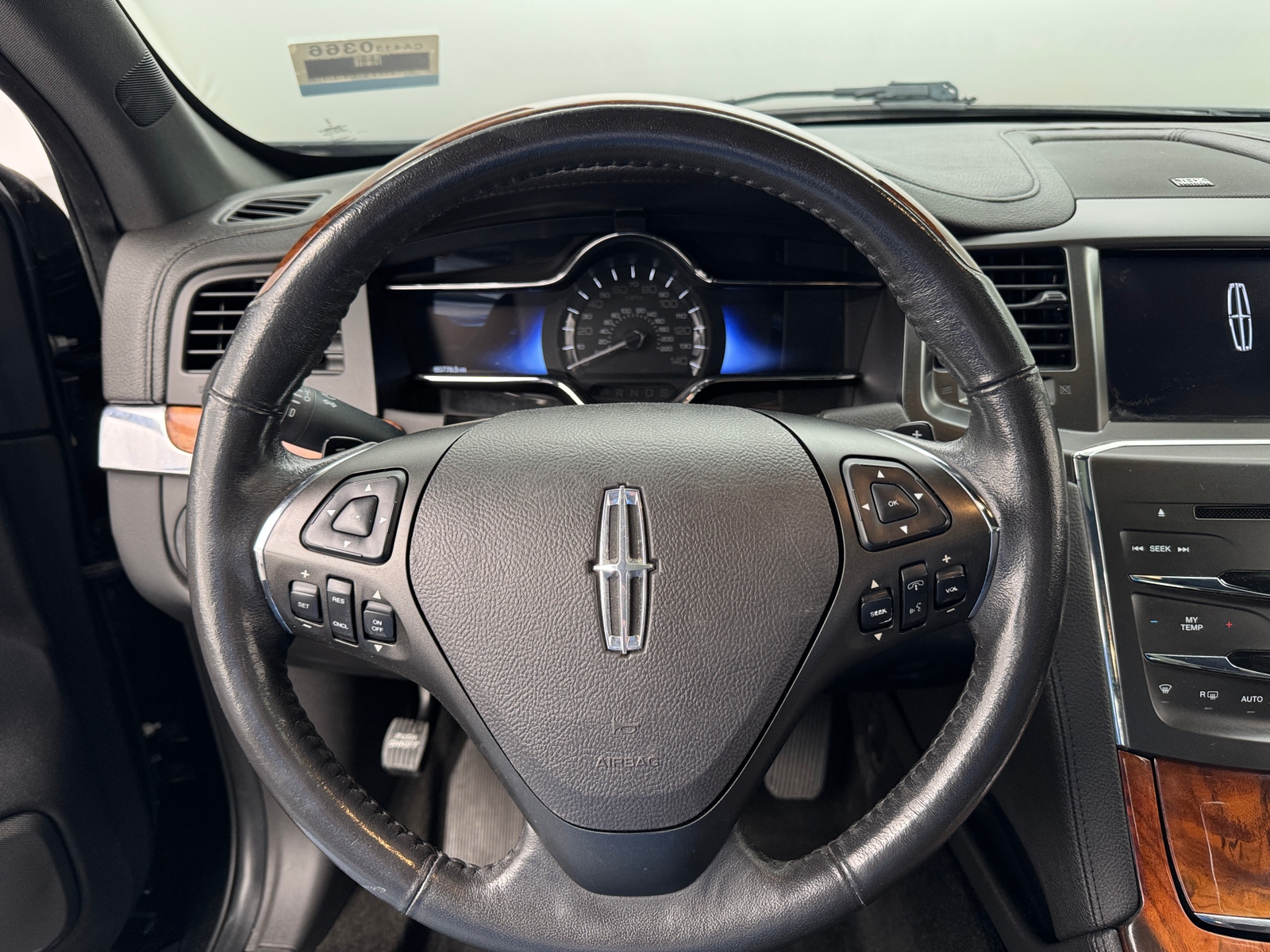 Thumbnail: 2013 Lincoln MKS - 4