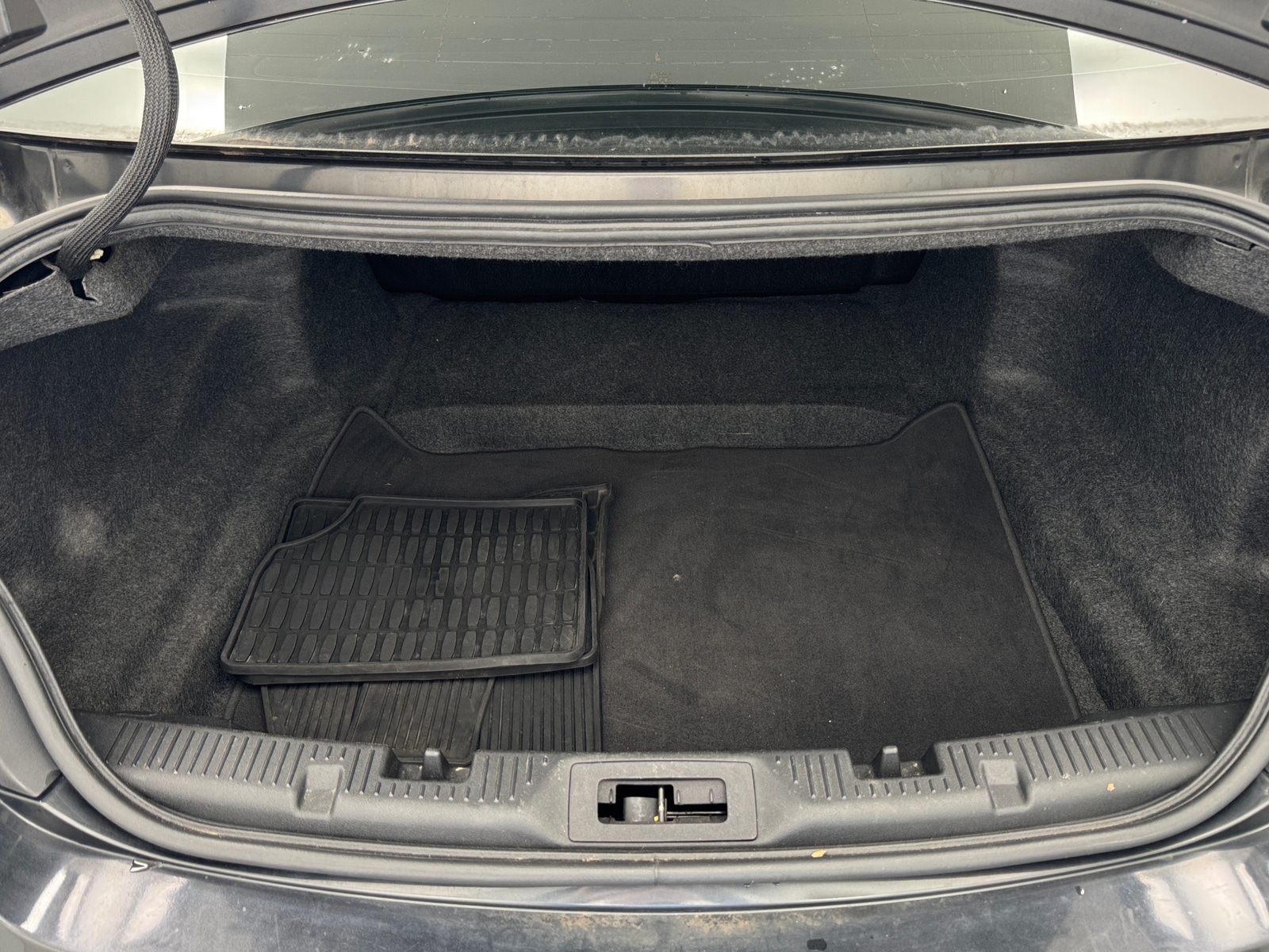 Thumbnail: 2013 Lincoln MKS - 6