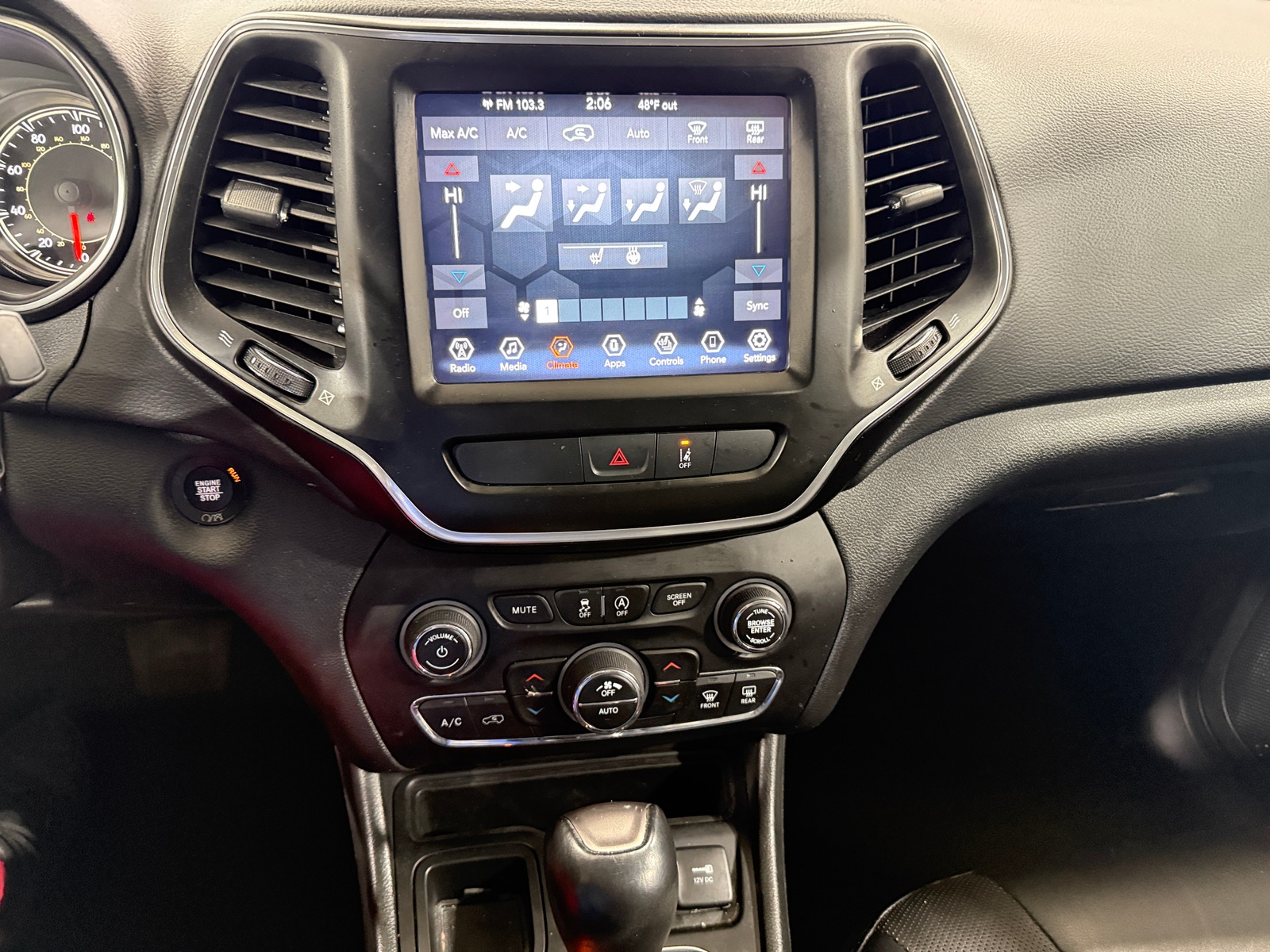 Thumbnail: 2022 Jeep Cherokee - 3