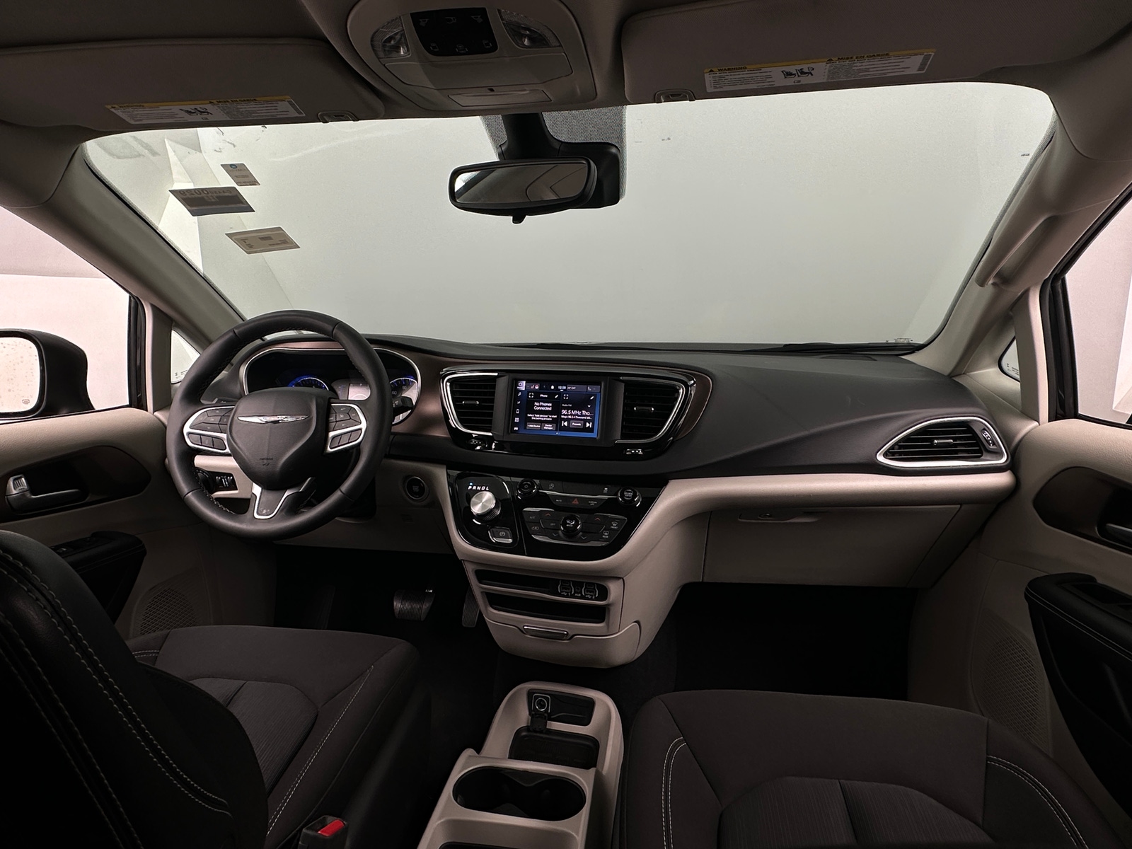 Thumbnail: 2024 Chrysler Voyager - 3