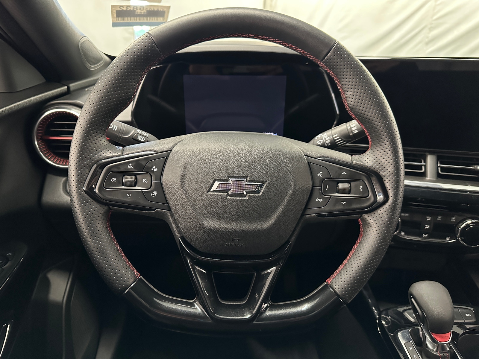 Thumbnail: 2025 Chevrolet Trax - 4