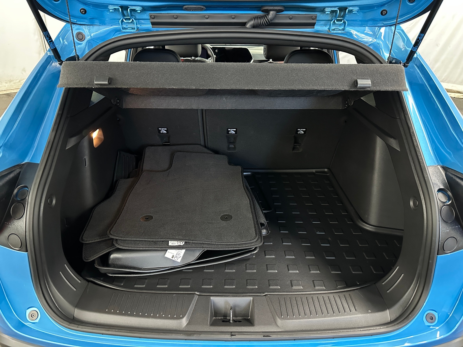 Thumbnail: 2025 Chevrolet Trax - 6