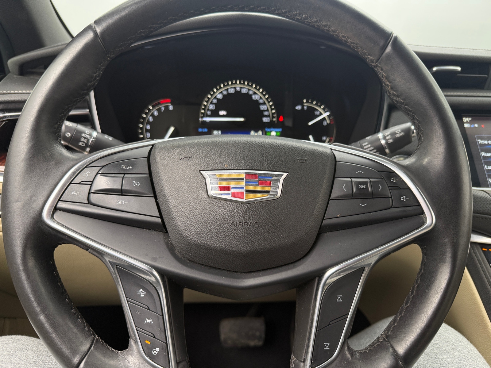 Thumbnail: 2018 Cadillac XT5 - 4