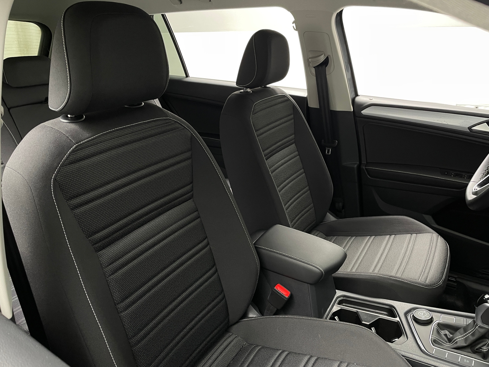 Thumbnail: 2024 Volkswagen Tiguan - 2