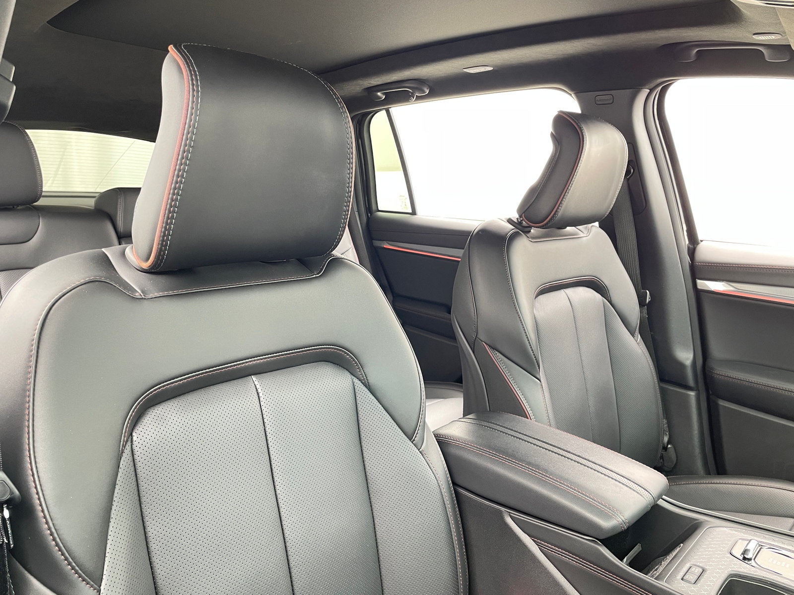 Thumbnail: 2024 Jeep Wagoneer S - 2