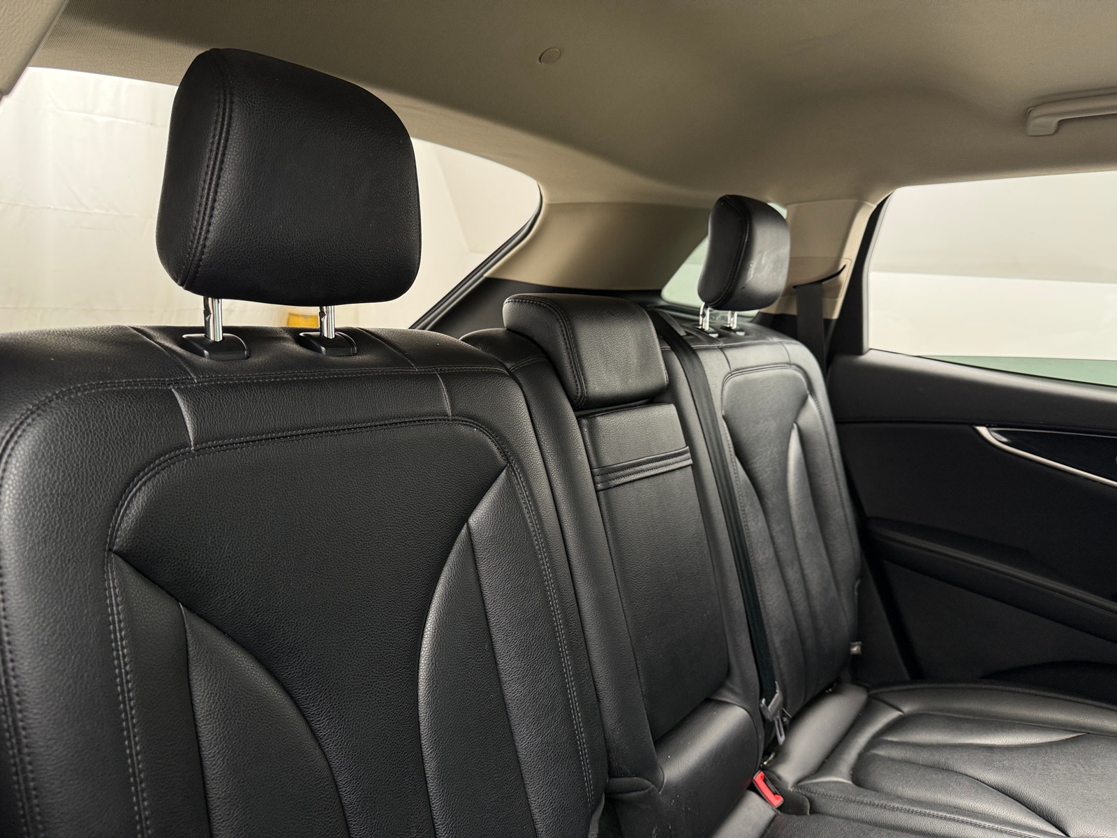 Thumbnail: 2023 Lincoln Nautilus - 5