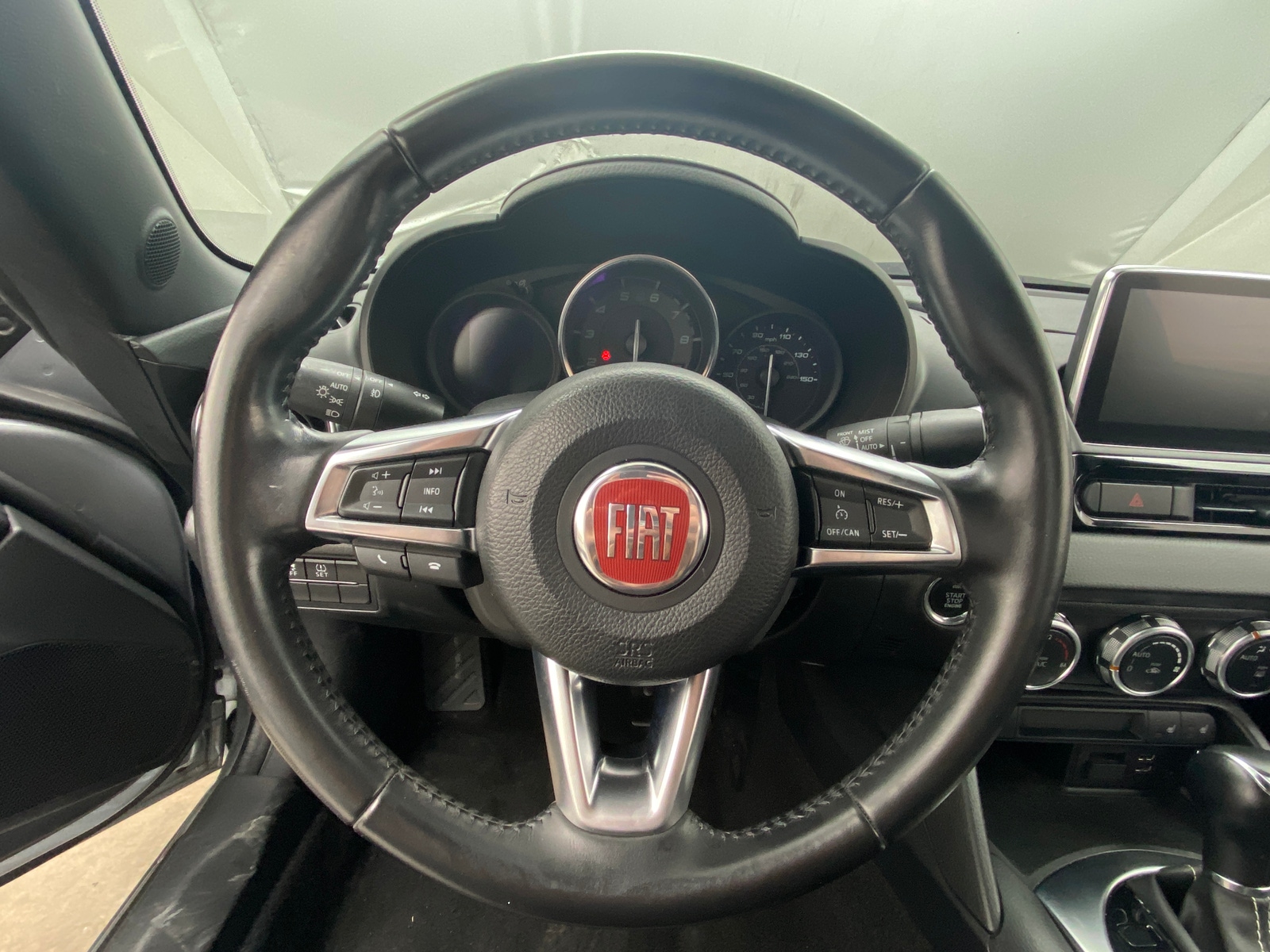 Thumbnail: 2020 Fiat 124 Spider - 4