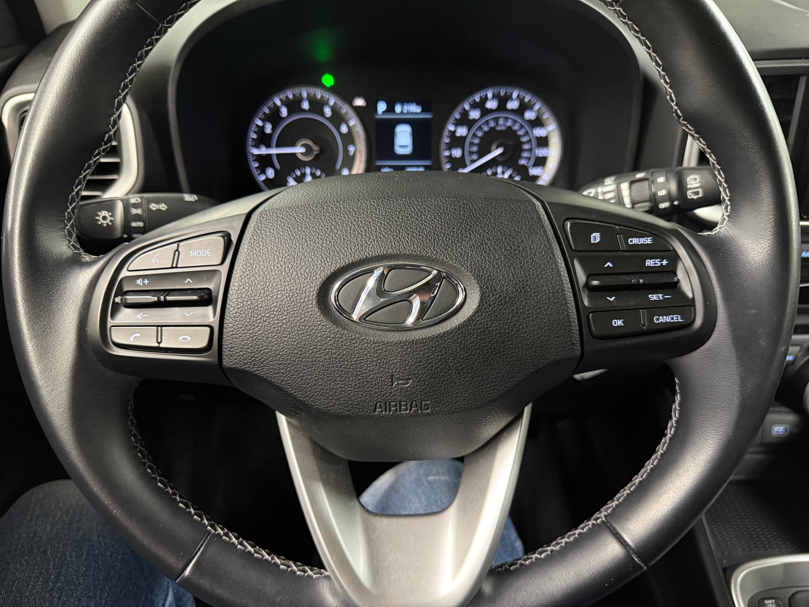 Thumbnail: 2022 Hyundai Venue - 5