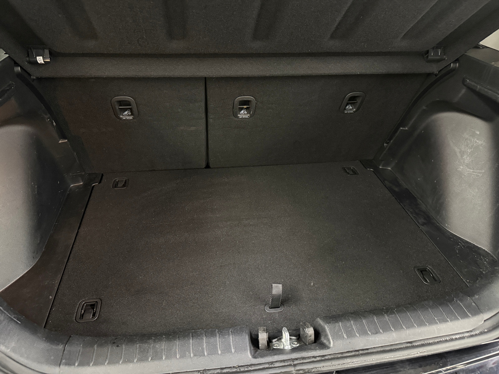 Thumbnail: 2022 Hyundai Venue - 7