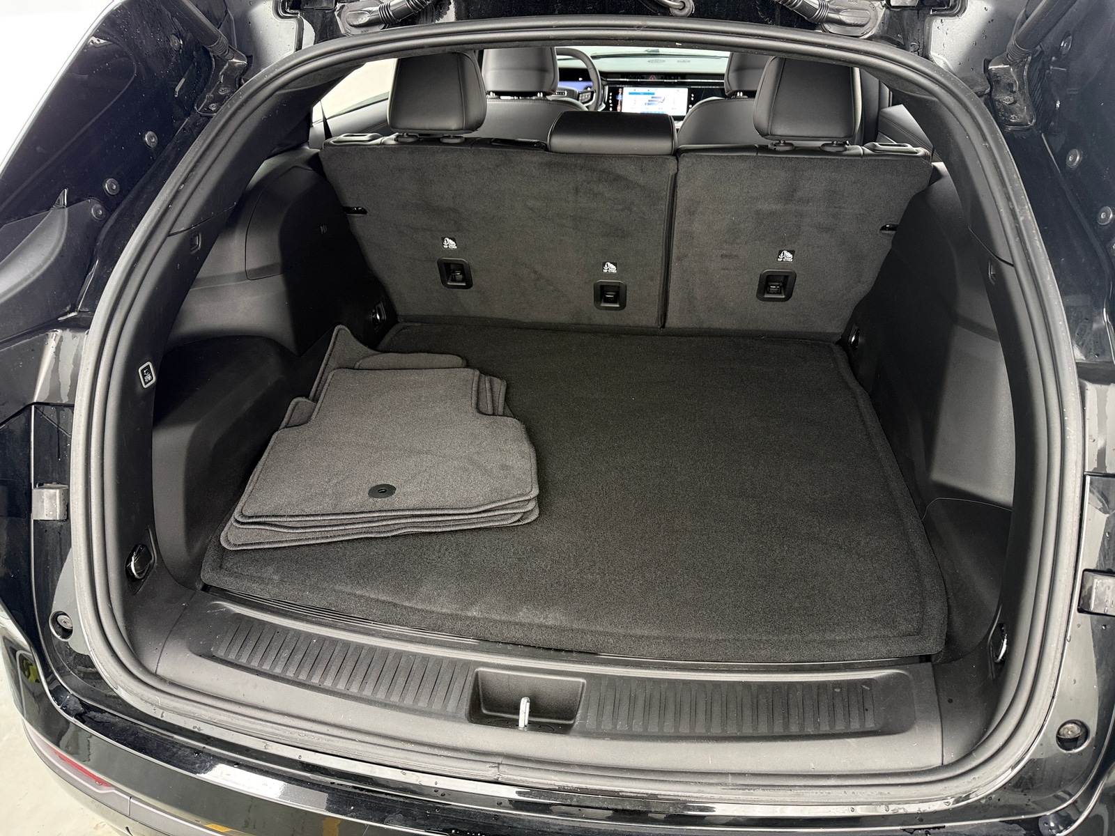 Thumbnail: 2024 Jeep Wagoneer S - 6