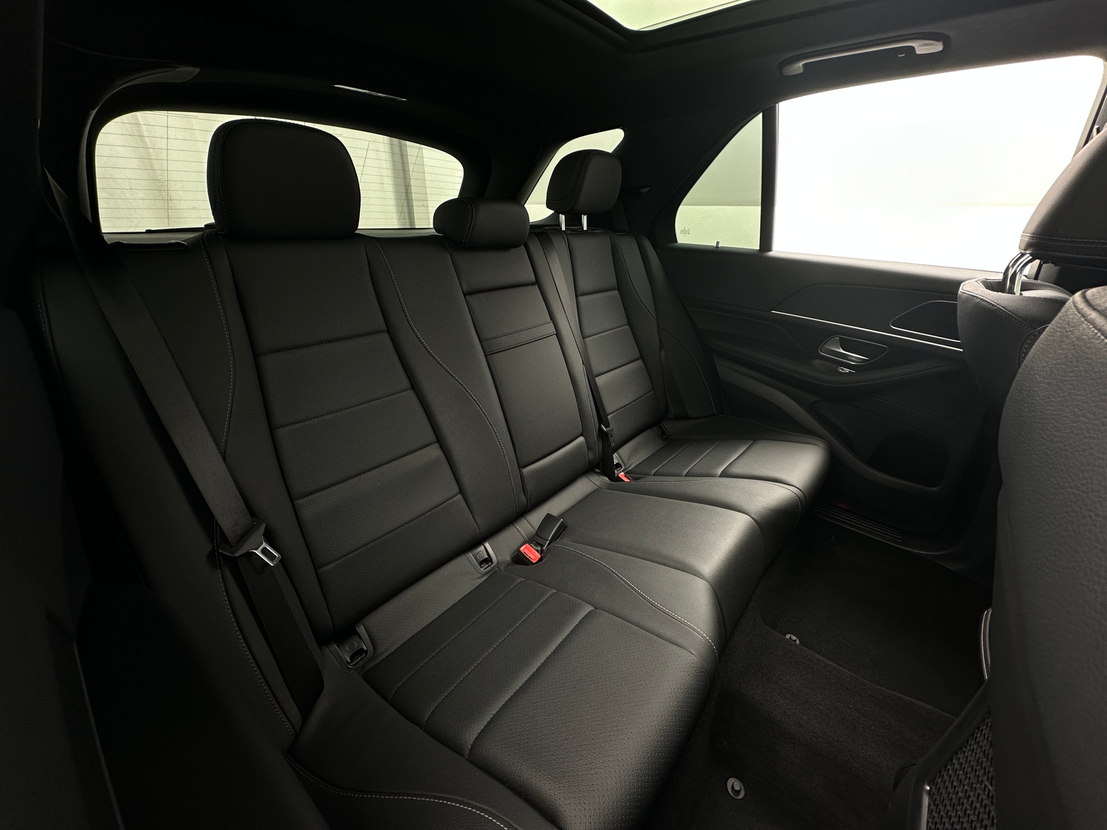 Thumbnail: 2025 Mercedes-Benz GLE - 5