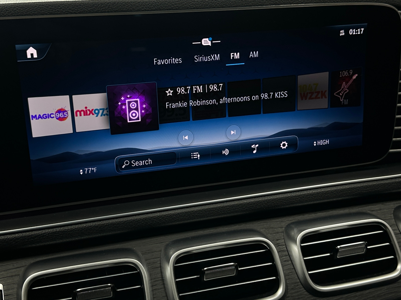 Thumbnail: 2025 Mercedes-Benz GLE - 3