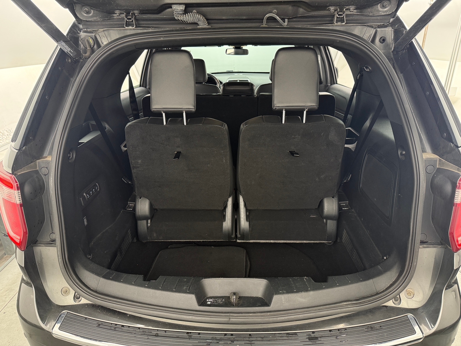 Thumbnail: 2018 Ford Explorer - 6