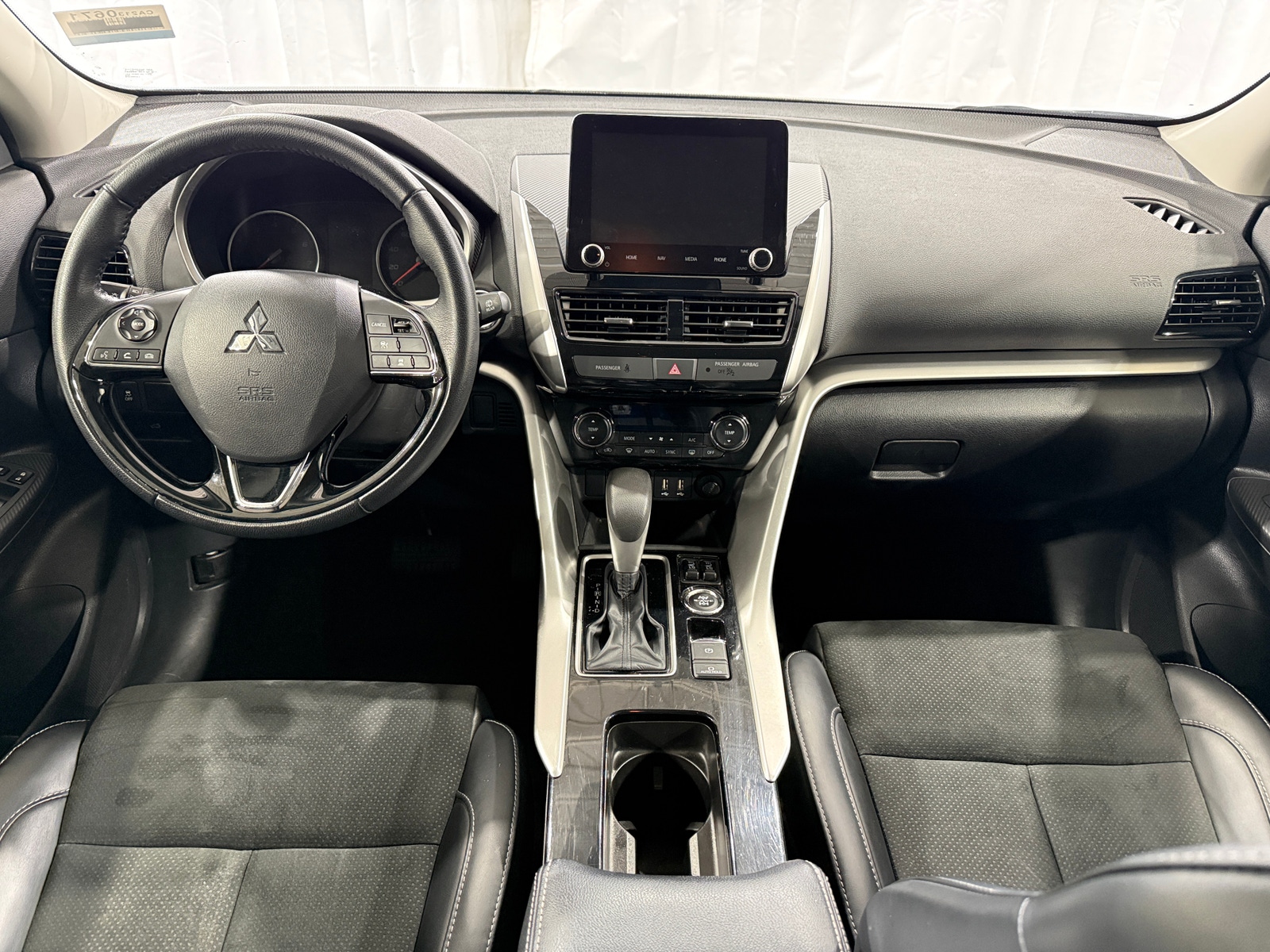 Thumbnail: 2024 Mitsubishi Eclipse Cross - 3