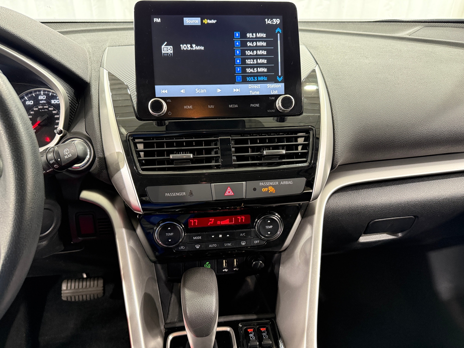 Thumbnail: 2024 Mitsubishi Eclipse Cross - 4