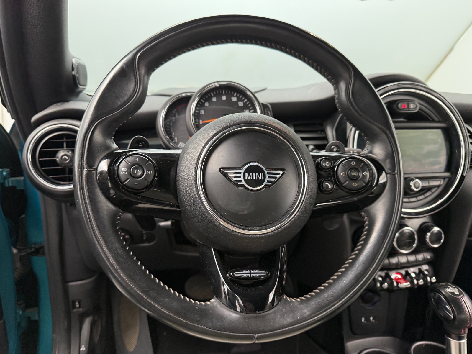 Thumbnail: 2019 MINI Cooper Convertible - 4