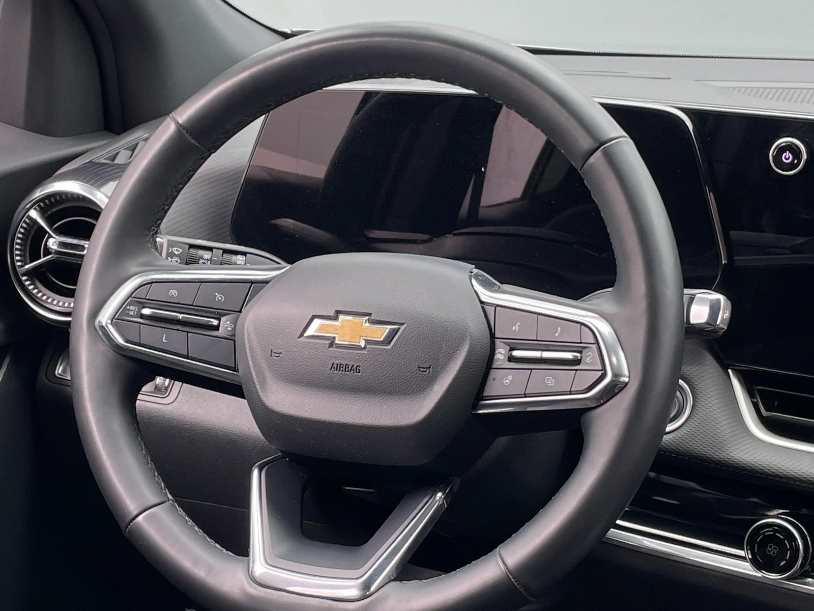 Thumbnail: 2025 Chevrolet Equinox - 5