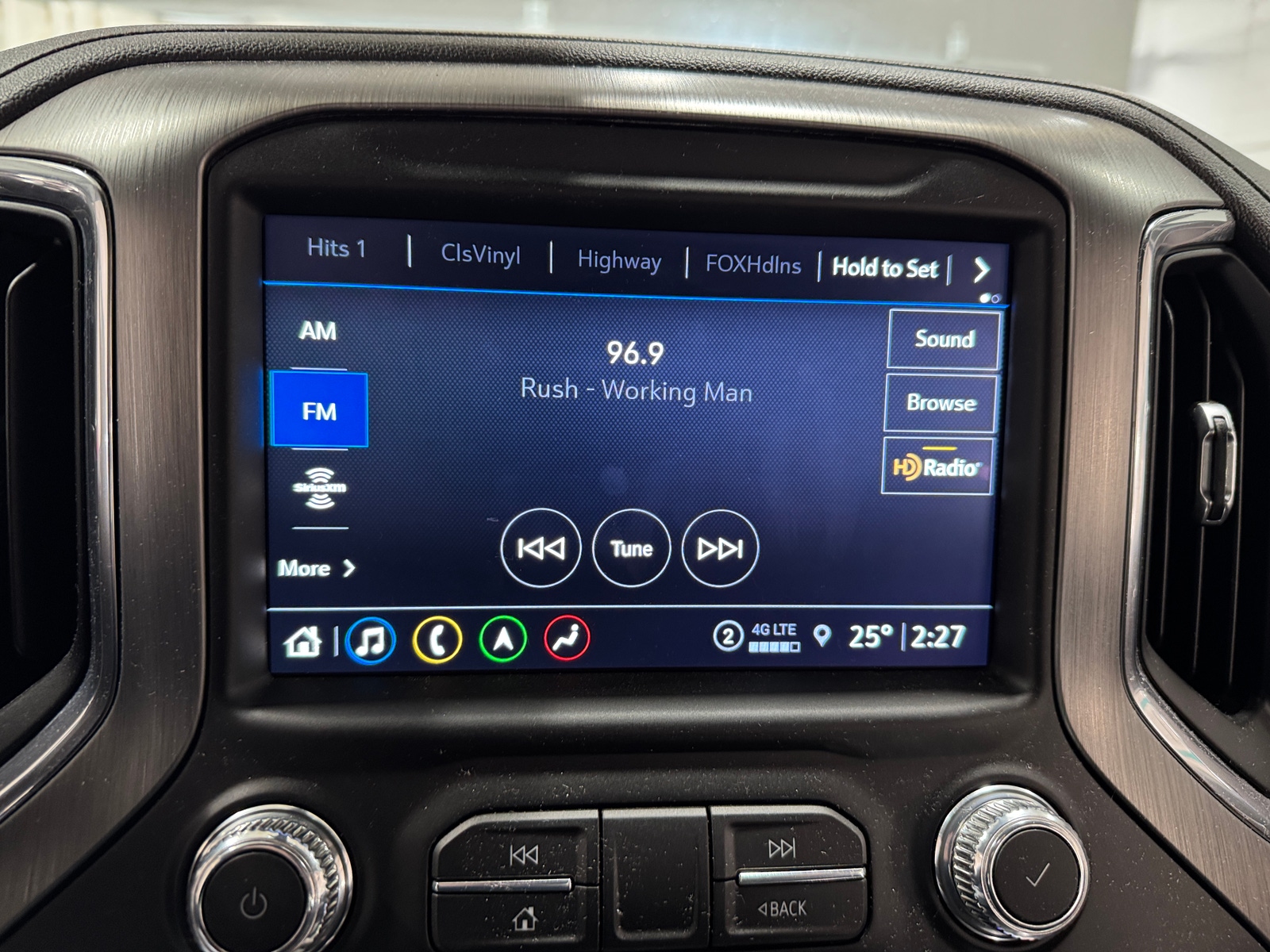 Thumbnail: 2021 GMC Sierra 2500 - 3