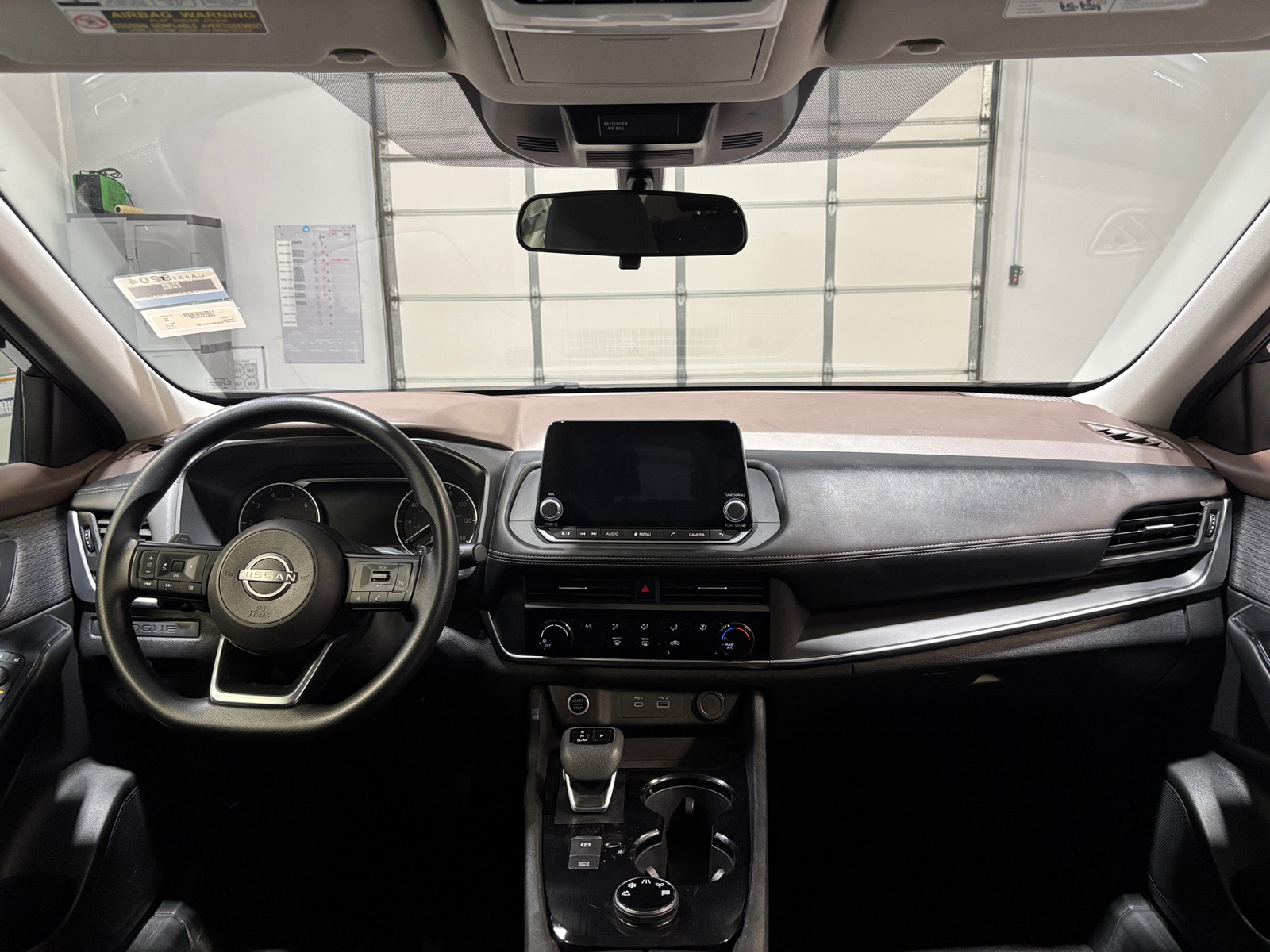 Thumbnail: 2023 Nissan Rogue - 3