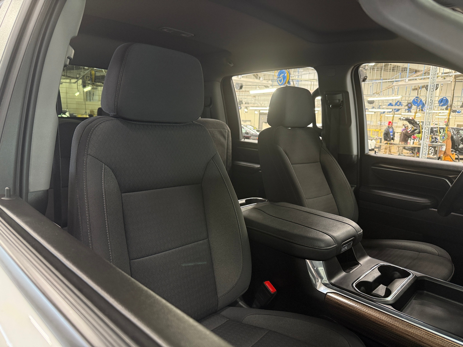 Thumbnail: 2025 Chevrolet Silverado 2500 - 2