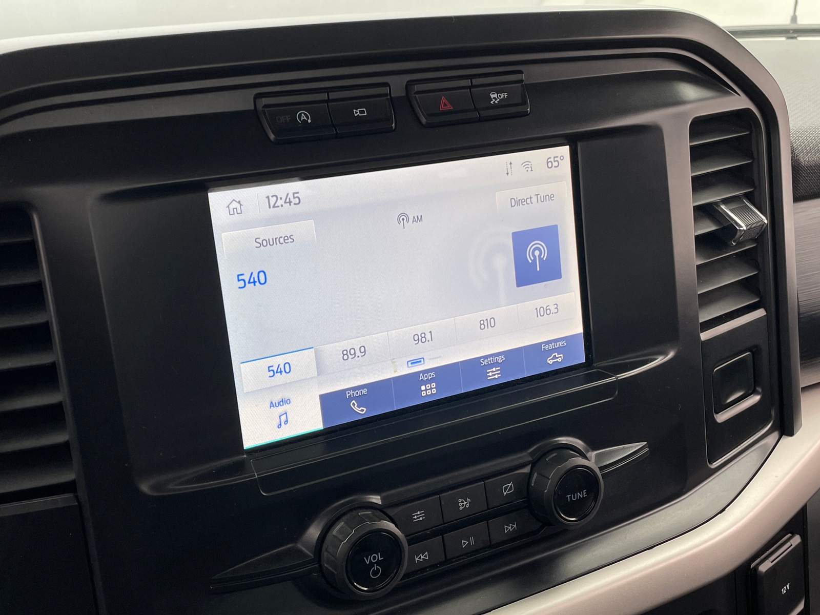 Thumbnail: 2021 Ford Econoline - 3