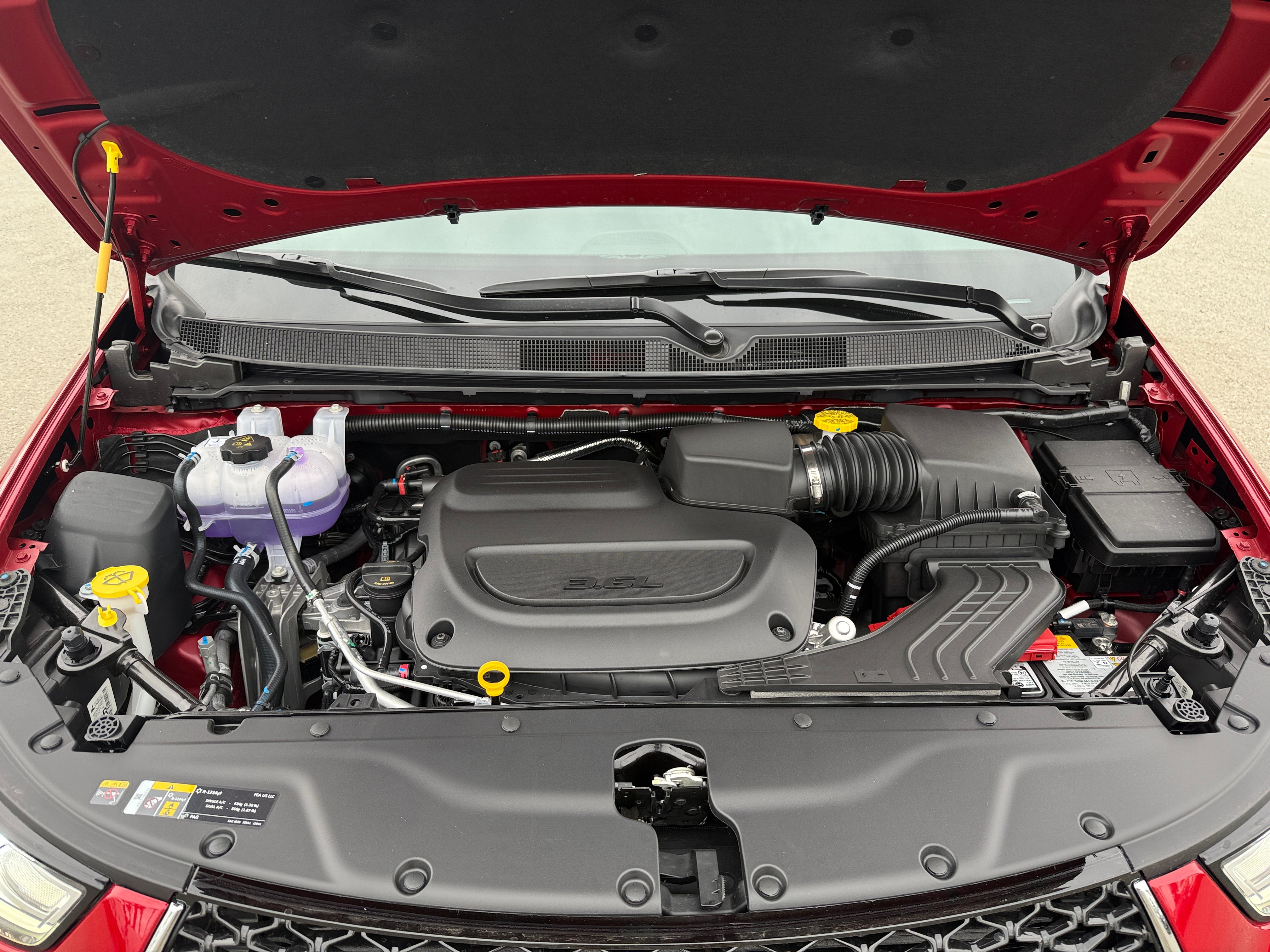 2026 Chrysler Pacifica Select's photo