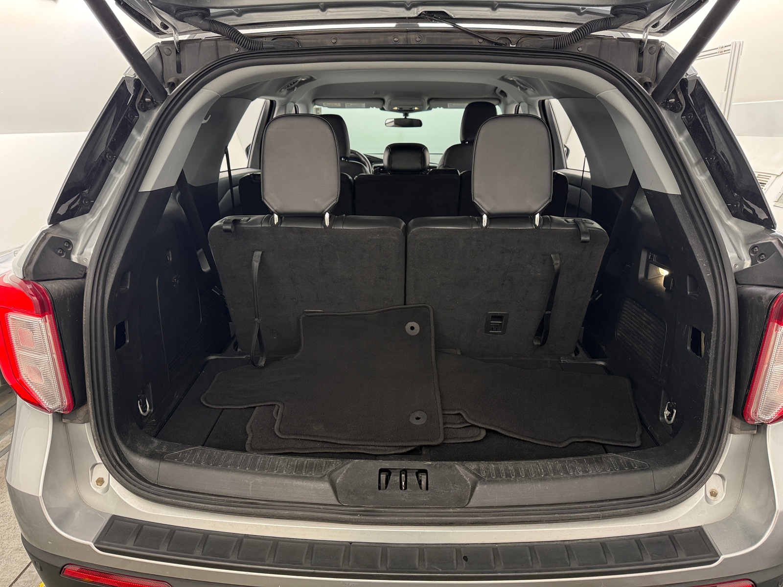 Thumbnail: 2024 Ford Explorer - 6