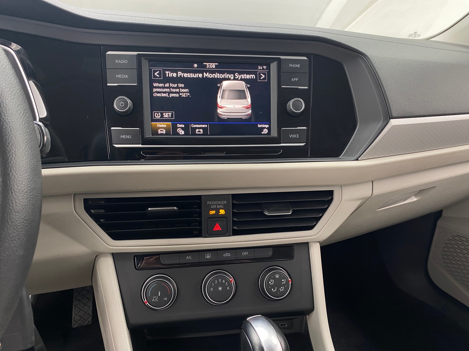 Thumbnail: 2020 Volkswagen Jetta - 4