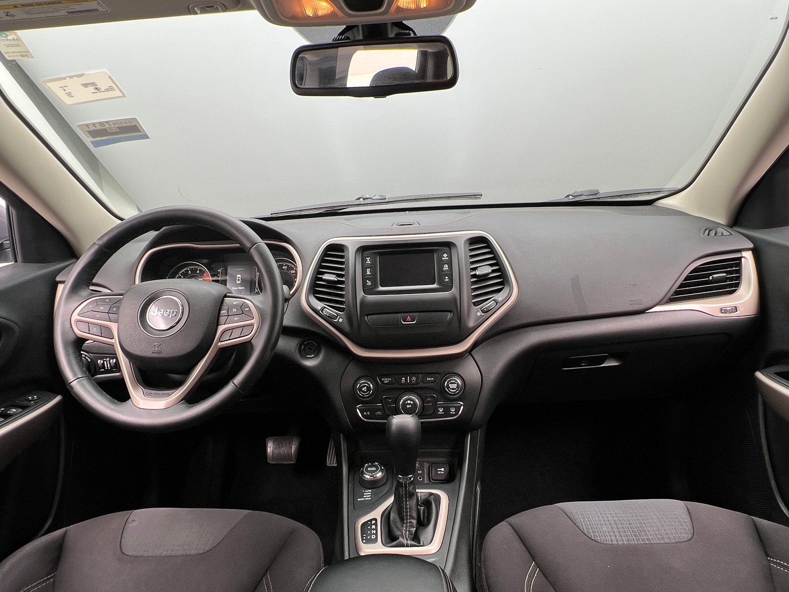 Thumbnail: 2017 Jeep Cherokee - 3