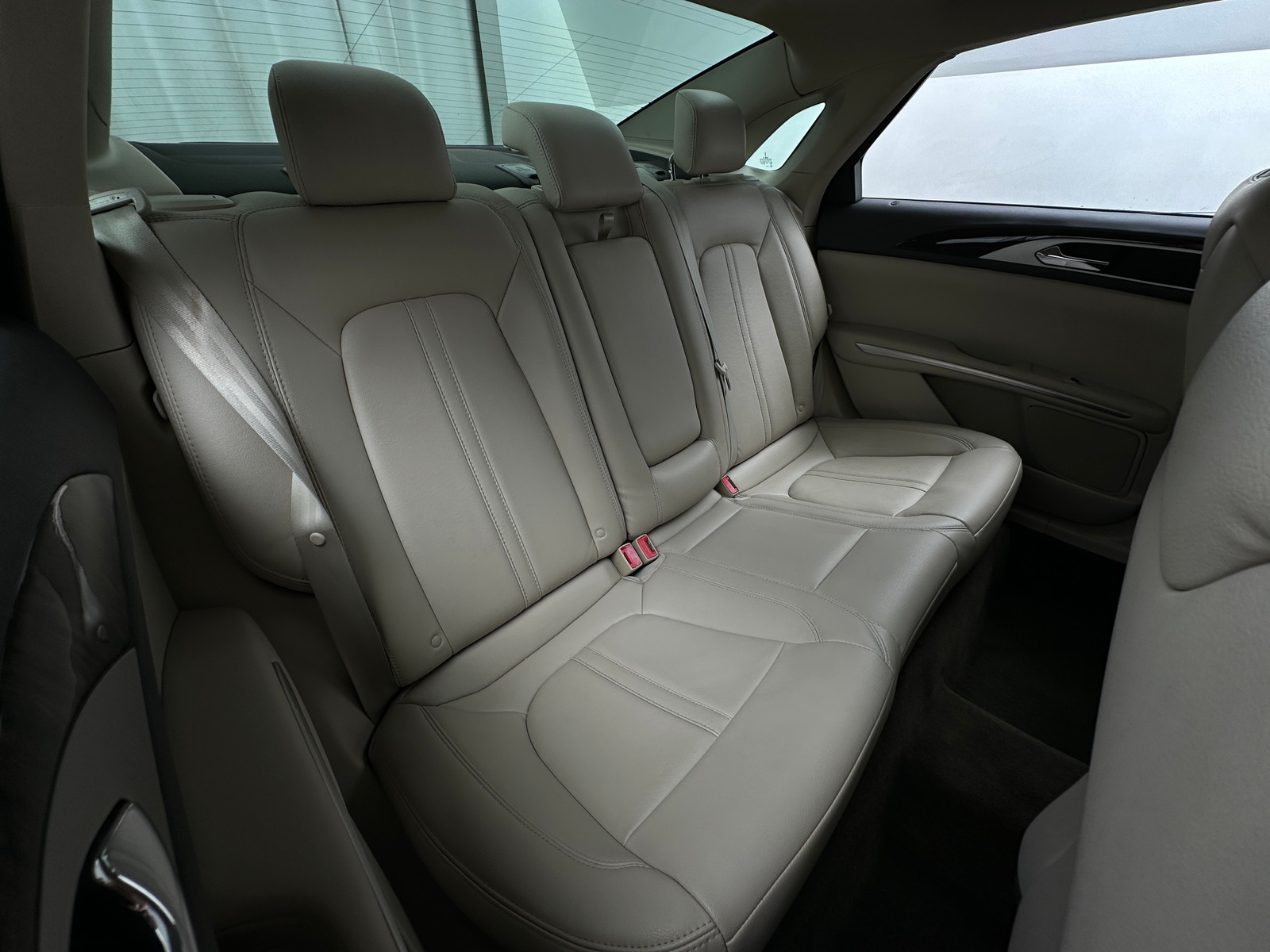 Thumbnail: 2016 Lincoln MKZ - 5