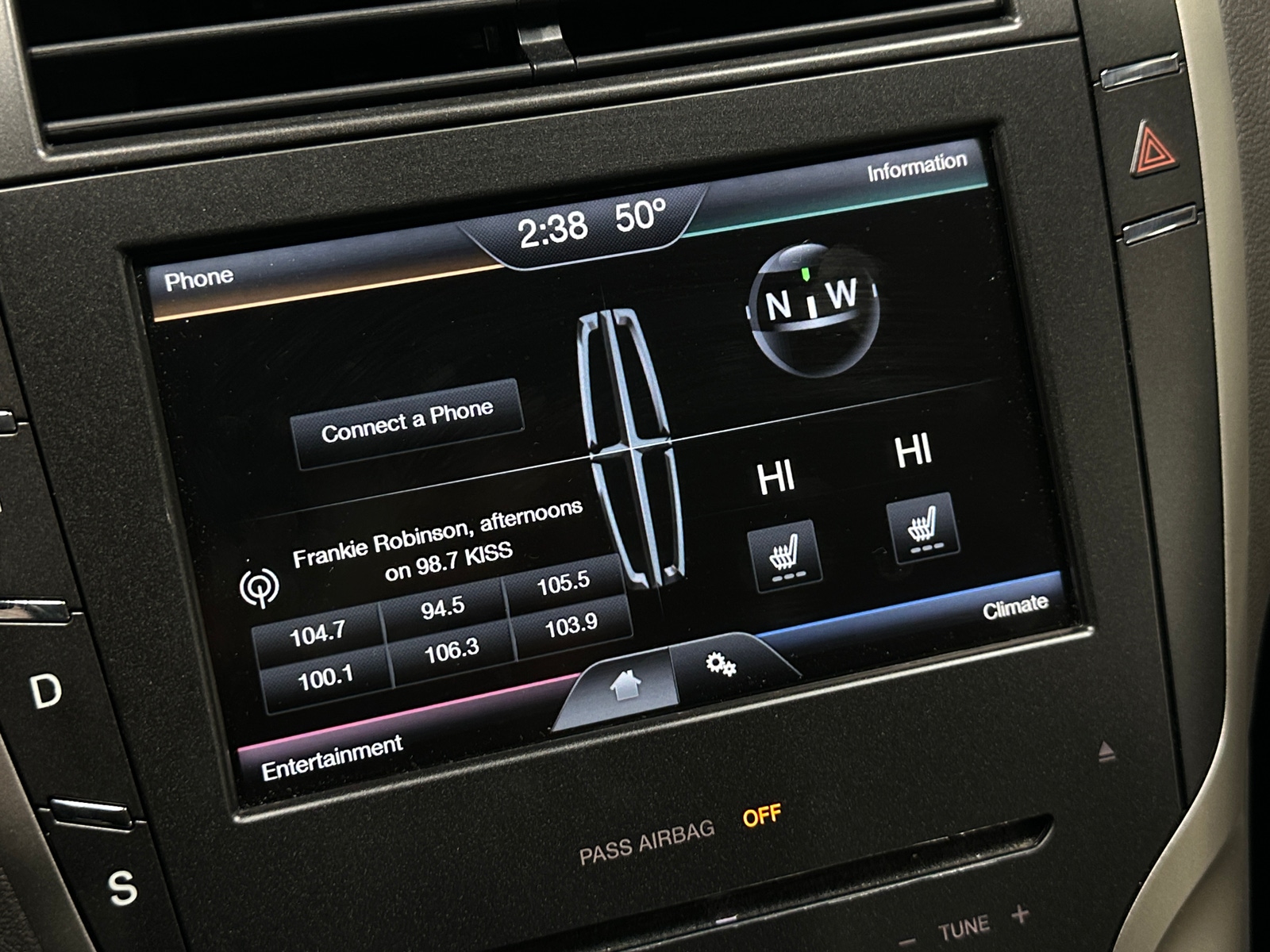 Thumbnail: 2016 Lincoln MKZ - 3