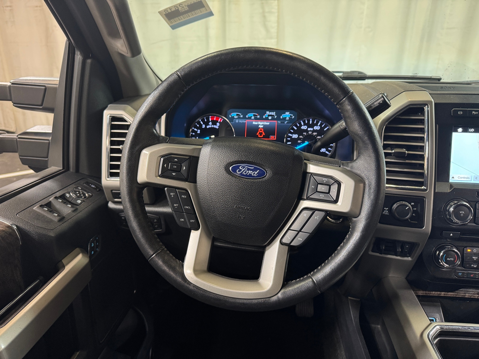 Thumbnail: 2017 Ford Econoline - 4