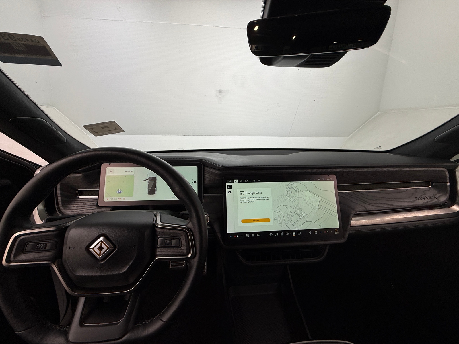 Thumbnail: 2022 Rivian R1S - 2