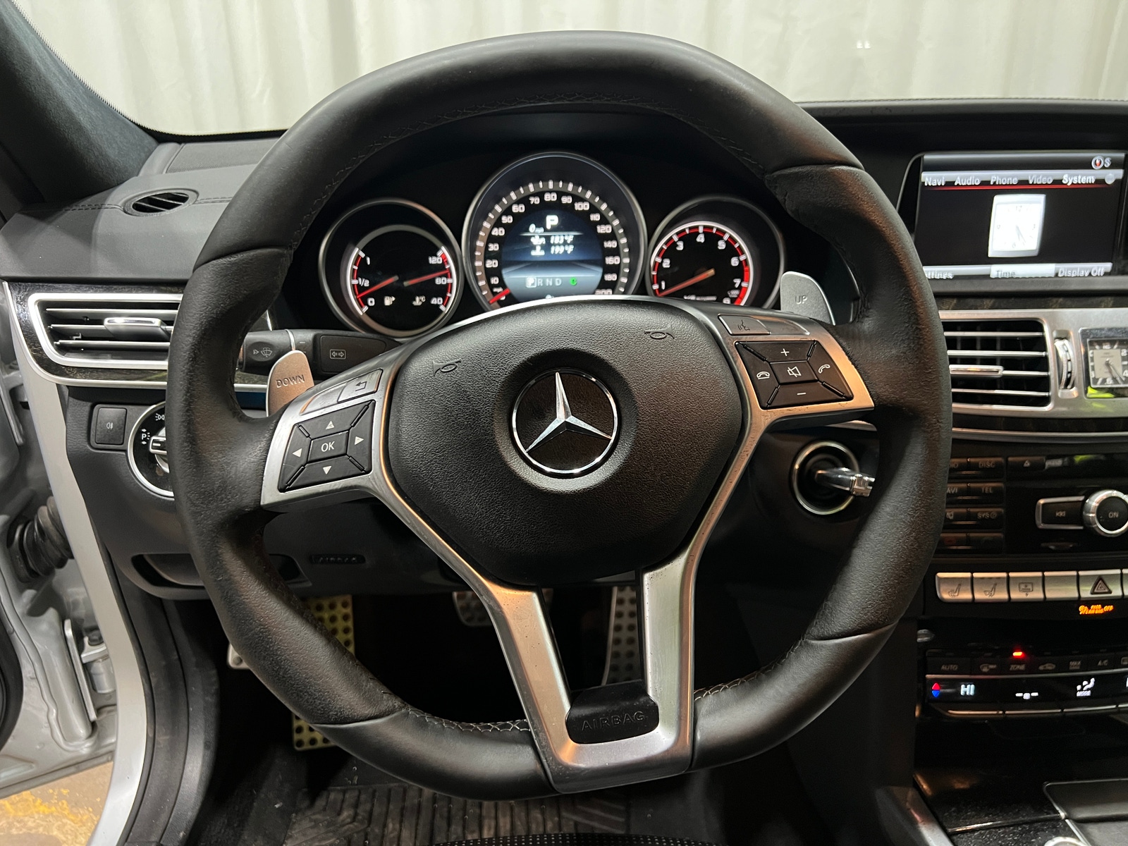 Thumbnail: 2015 Mercedes-Benz E-Class - 4