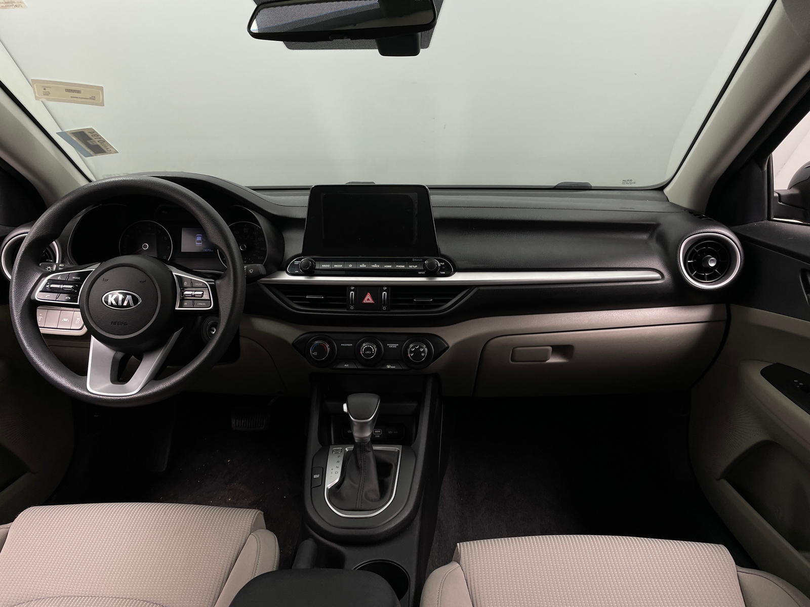 Thumbnail: 2020 Kia Forte - 3