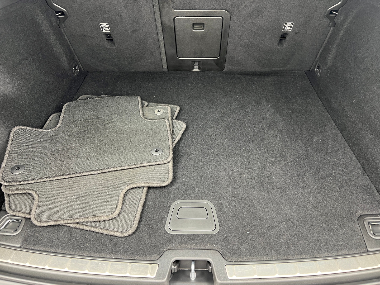 Thumbnail: 2021 Volvo XC60 - 6