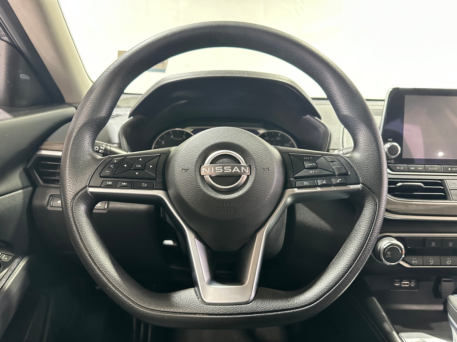 Thumbnail: 2023 Nissan Altima - 5