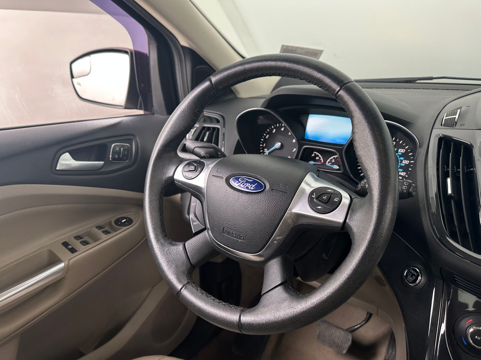 Thumbnail: 2015 Ford Escape - 4